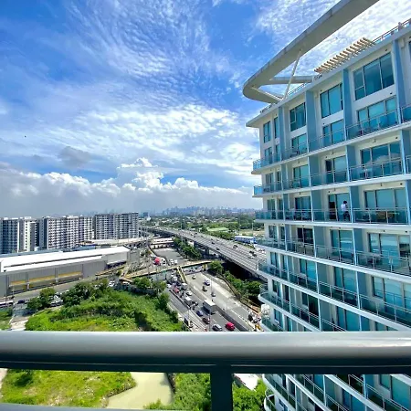 Fully Furnished Beach Inspired Condo With Wi-Fi